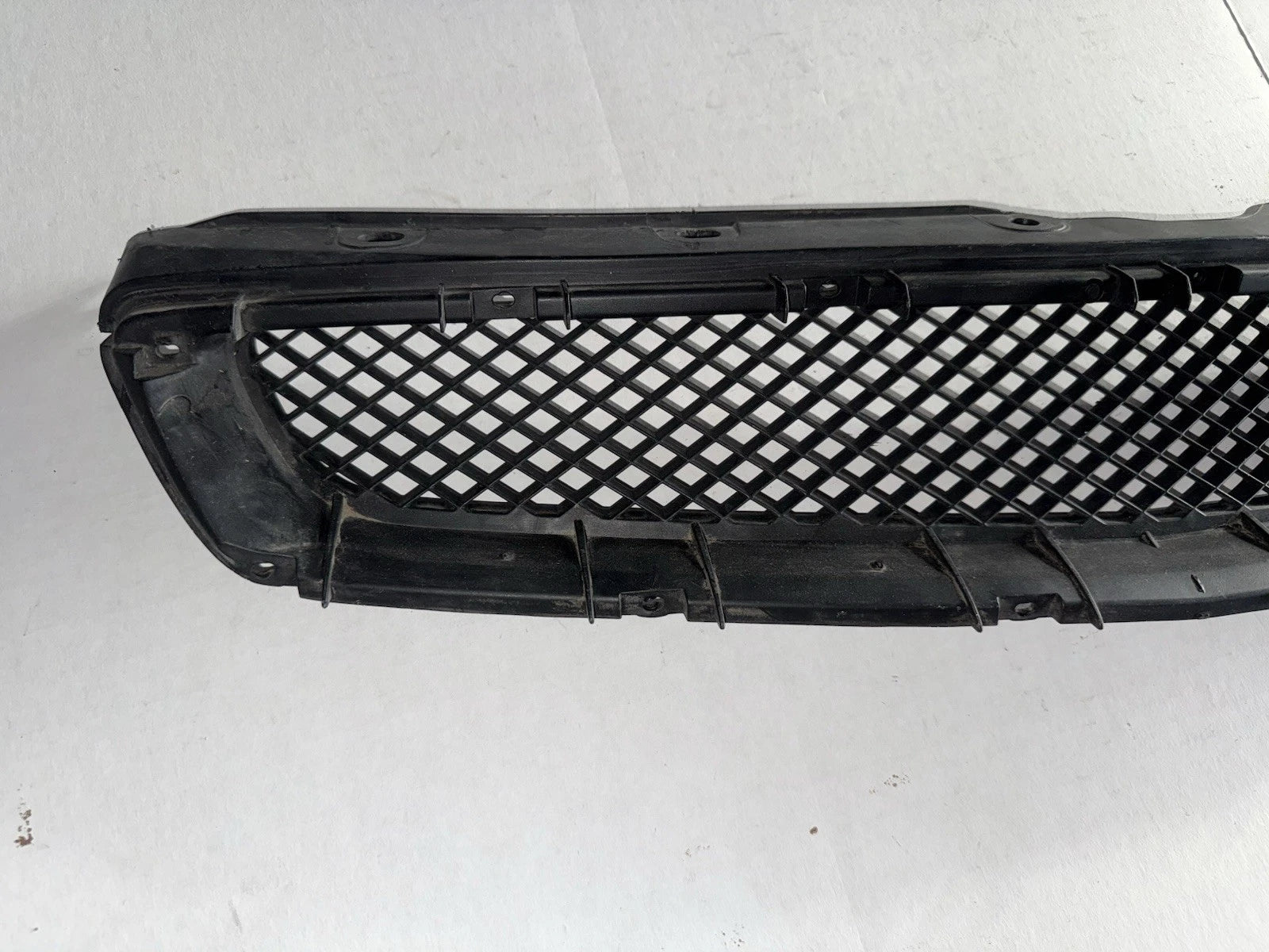 99-00 Honda Civic EM1 Si coupe front bumper grill OEM